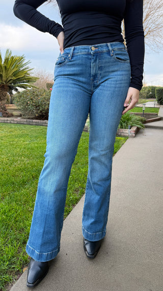 7 For All Mankind Dojo Jeans Tailorless in Retro Fade - SHORT