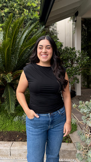 Women's Sleeveless Scrunch Top in Black