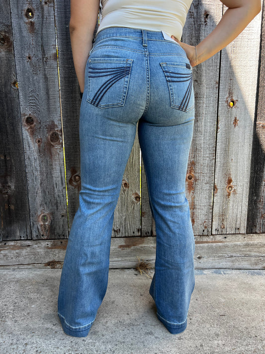 7 For All Mankind Dojo in Distressed Authentic Light - LONG