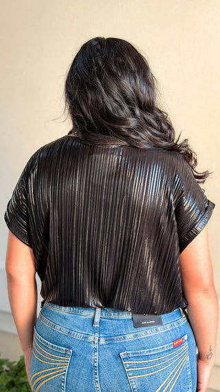 Women's black pleated drop shoulder crop top with elastic waistband