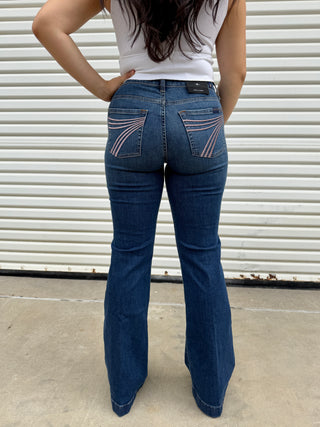 7 For All Mankind Dojo Jeans in Old Fashioned 7 Soft Pink - LONG