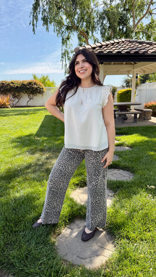 Creme Crotchet Short Sleeve Blouse