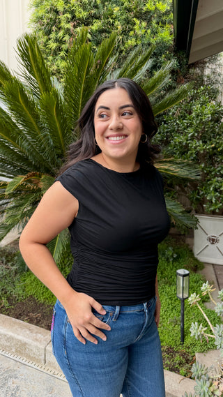 Women's Sleeveless Scrunch Top in Black