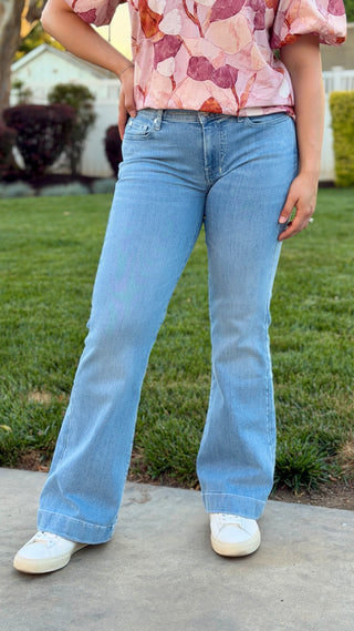 7 For All Mankind Dojo Tailorless in Indigo Bloom- SHORT