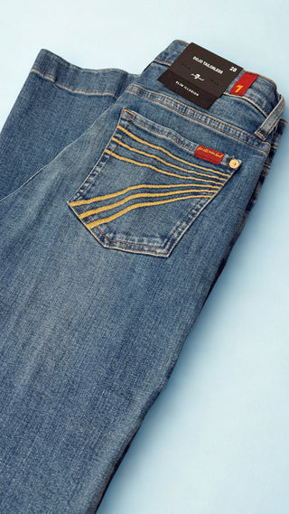 7 For All Mankind Dojo Jeans Tailorless in Retro Fade - SHORT