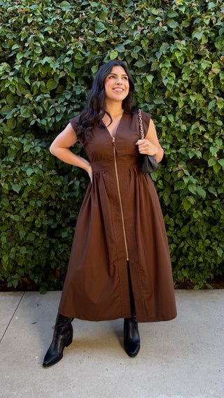 Women's Sleeveless V-Neck Midi Dress